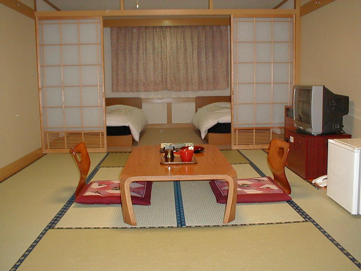 Shiga Palace Hotel Yamanouchi  Exterior photo